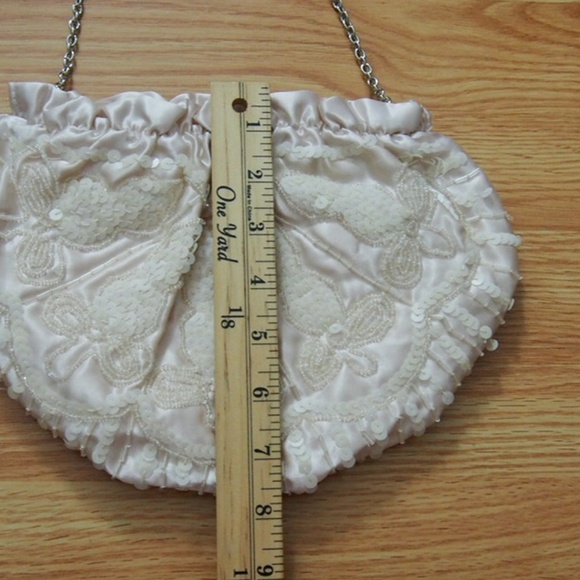 Romantic Rose Purse - Picture 6 of 7